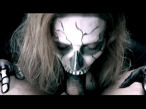 ❤️ Demon girl ngisep pitik jago karo dheweke ireng tutuk lan ngulu cum. Seks ing pornojv.com-porn-zog.ru